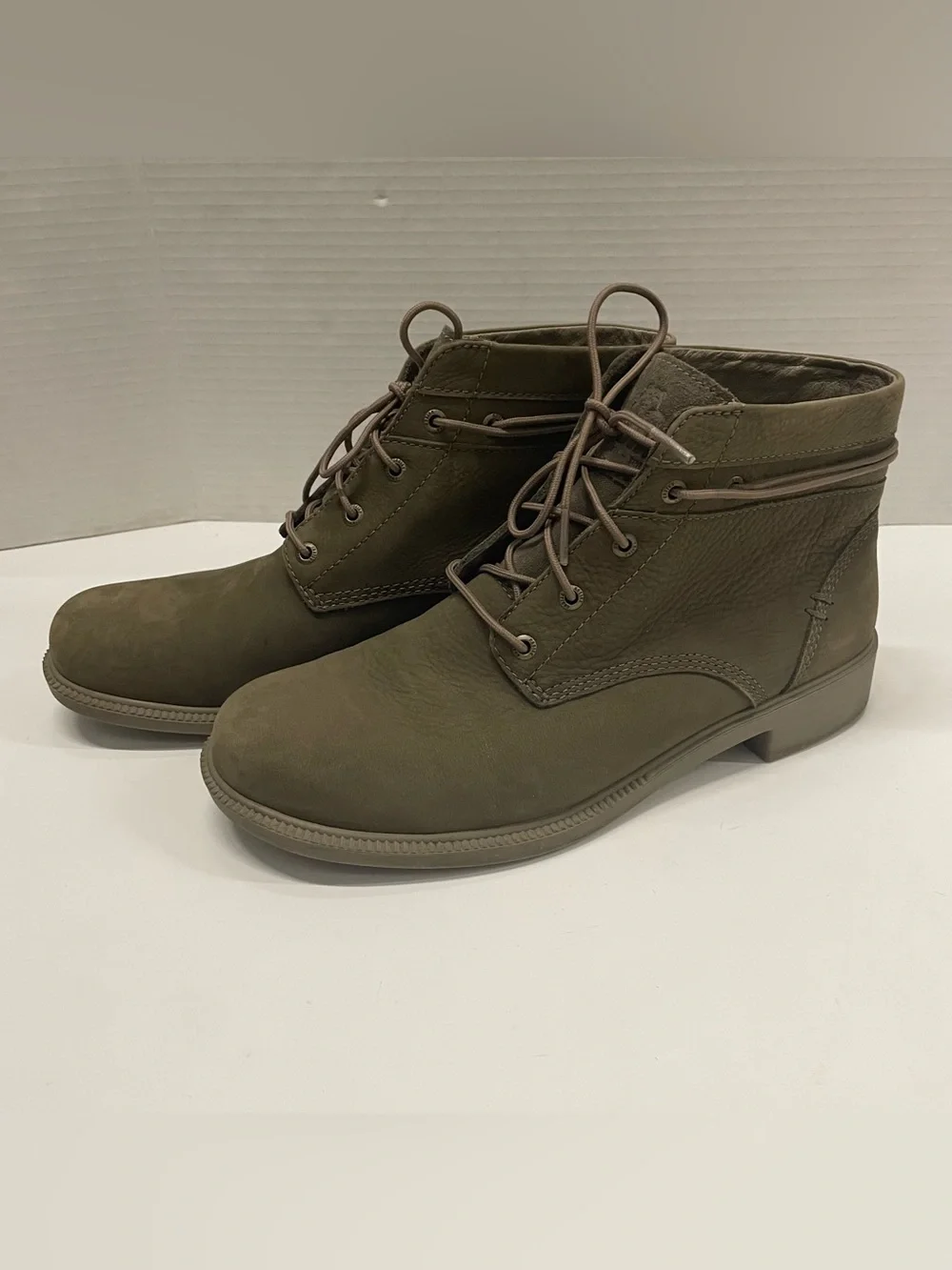 KODIAK Womens Size 10 Original Wrap Waterproof Boots Dark Olive Green/Brown